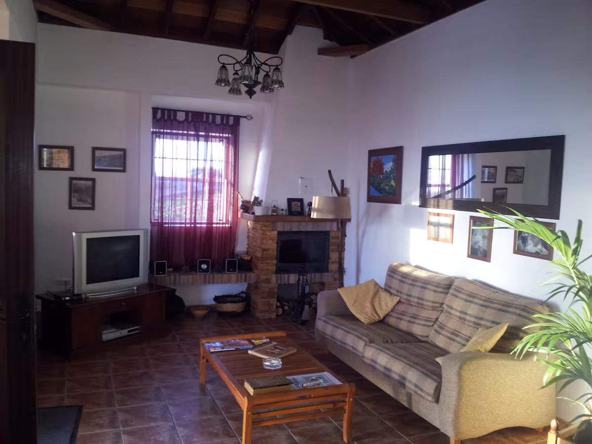 Salón de Holiday Village La Palma